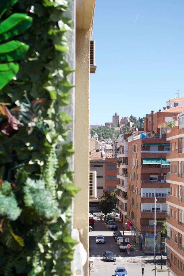 Apartamento Inteligente Con Vistas A La Alhambra Granada Luaran gambar